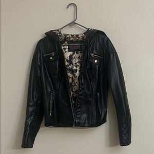 Elegant Black Leather Jacket for Women